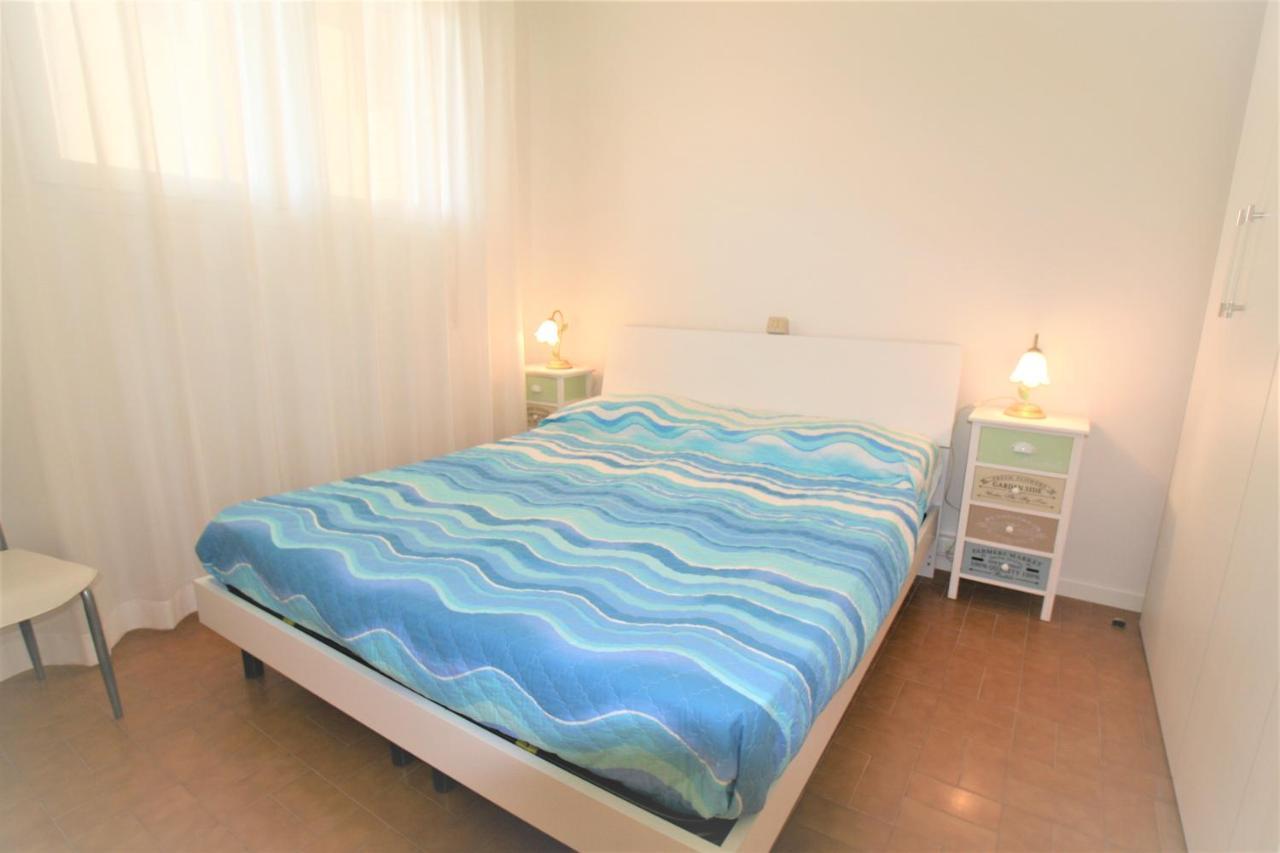 El Palmar Fronte Mare Apartment ลิโดดิเยโซโล ภายนอก รูปภาพ